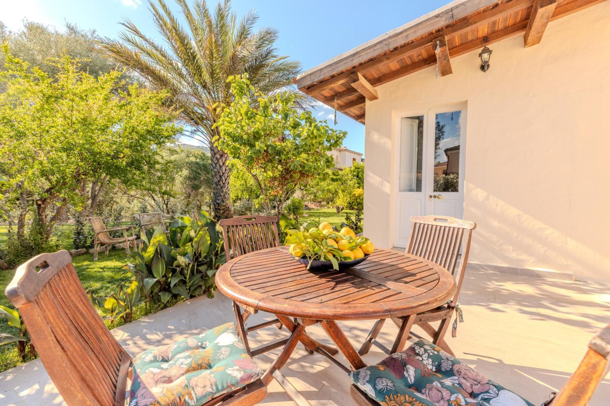 Ferienwohnung Stazzo San Teodoro Piscina Condivisa Exterior foto